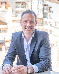Jean-Yves Gontier, leader de l’opposition aux élections municipales de 2020, salue l’action de Franck Louvrier à la mairie de La Baule