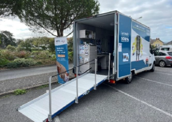 Guérande : un camion aménagé s&rsquo;installe au marché pour vous aider à rester chez vous