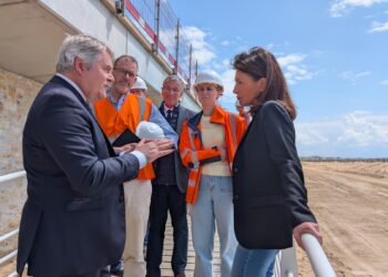 La Baule : Christelle Morançais visite le chantier de la nouvelle promenade de mer