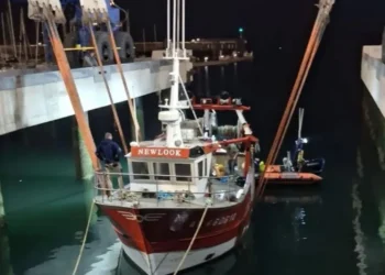 Le NewLook à terre : à La Turballe, un chalutier en péril et tout un port mobilisé